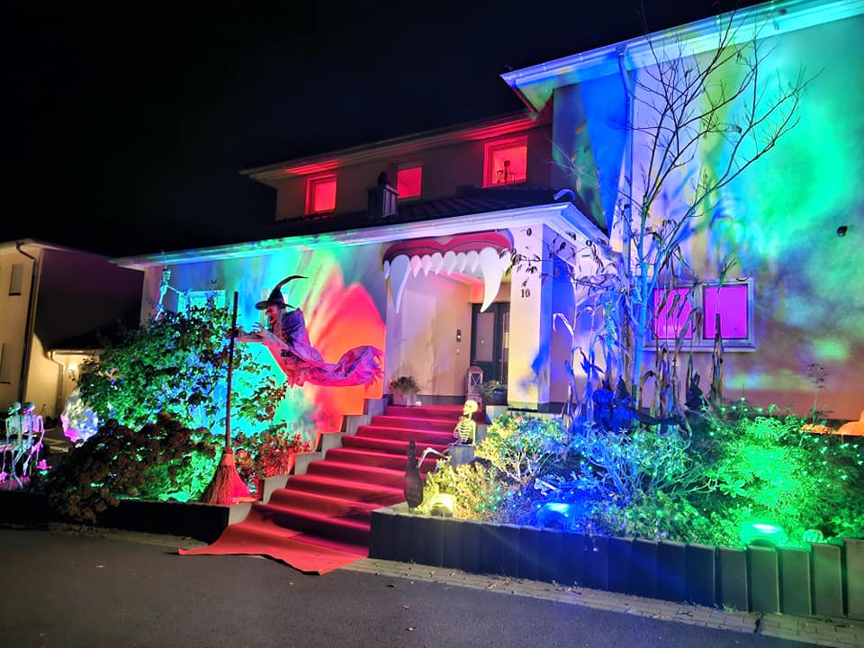 Welcome! Image of house front